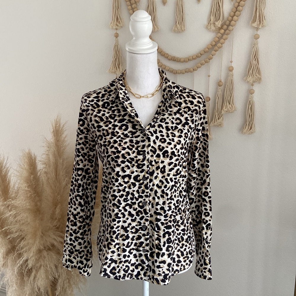 Equipment silk signature fit button up shirt leopard print cream black gold S